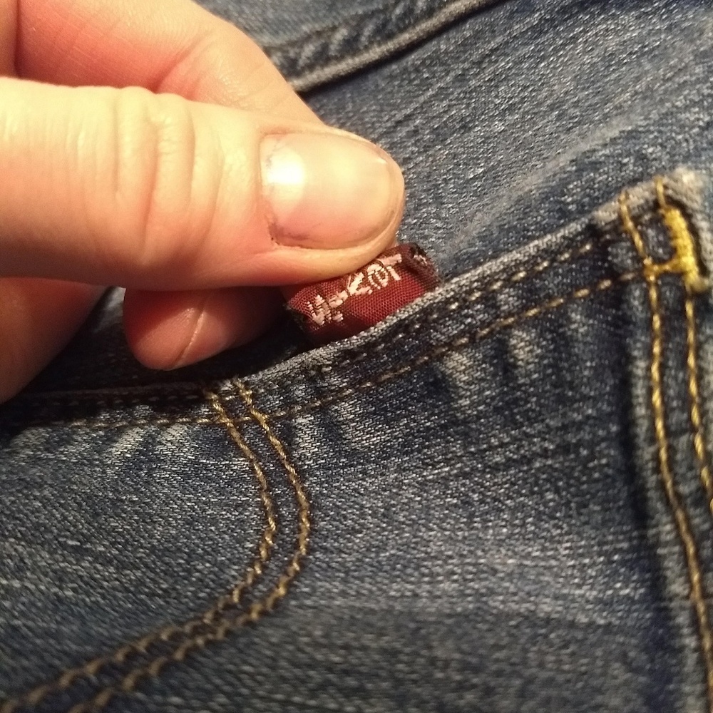 Women's Levi's jeans